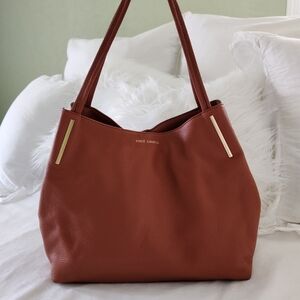 VINCE CAMUTO Leather Handbag